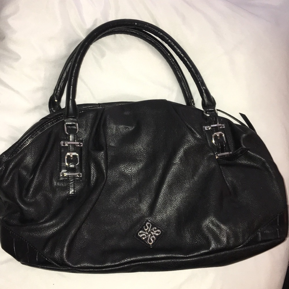 Black Vera Wang handbag